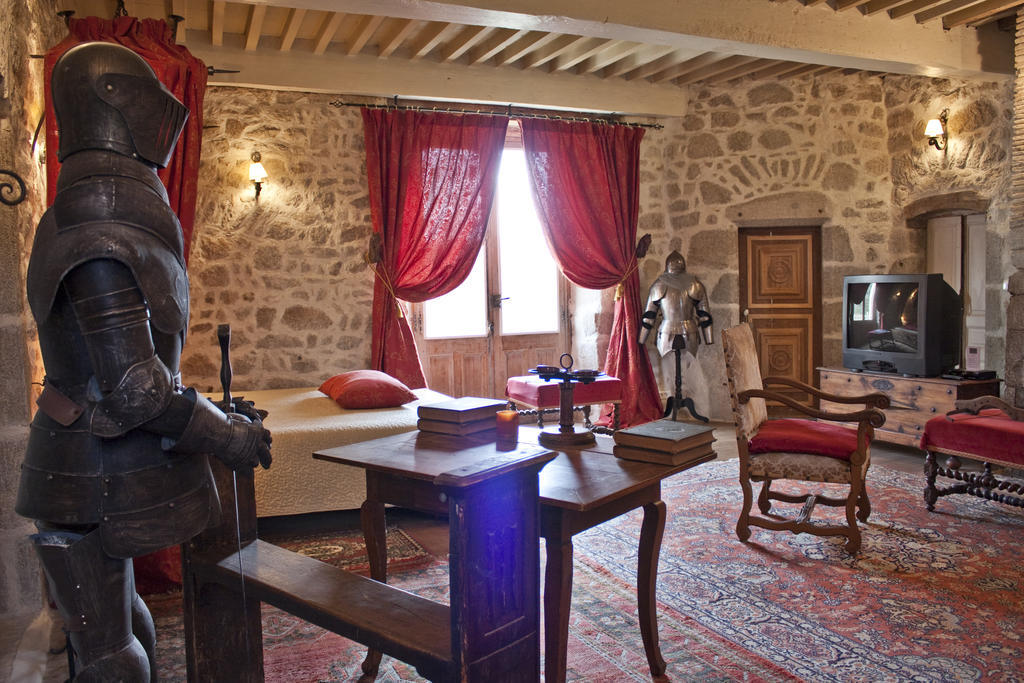 Olliergues Chateau De Chantelauze חדר תמונה